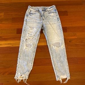 American Eagle Mom jeans
